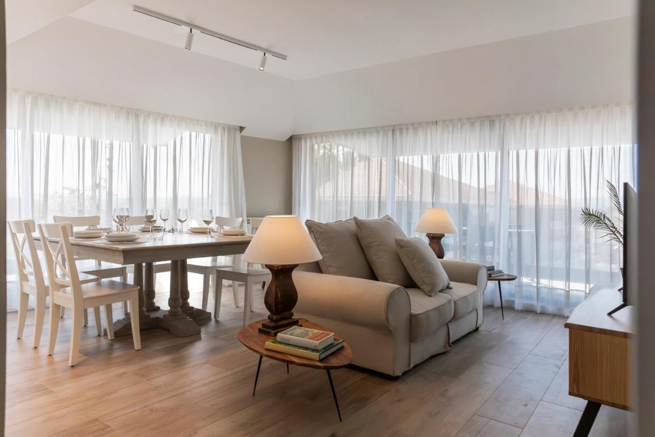 Apartamentos Plaza Center Суансес Экстерьер фото