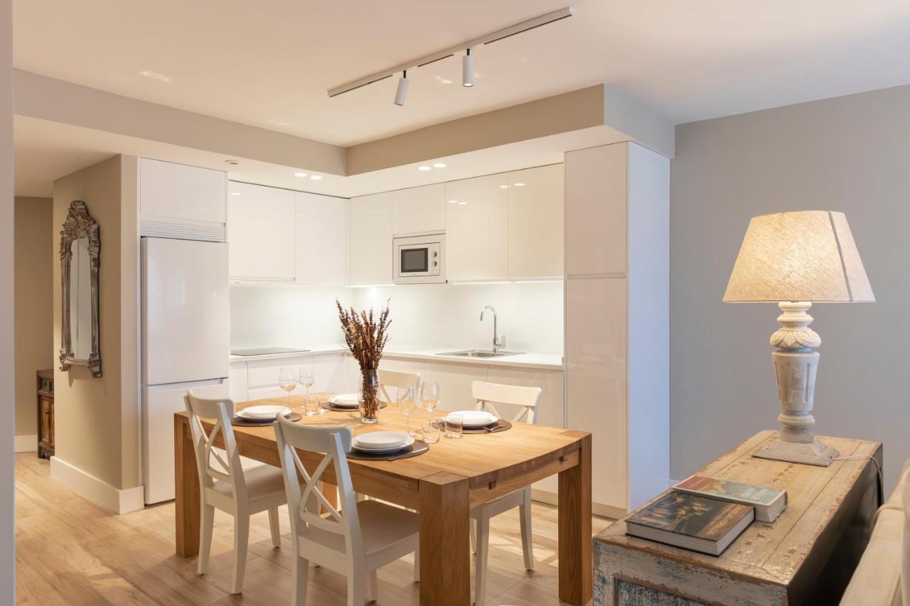 Apartamentos Plaza Center Суансес Экстерьер фото